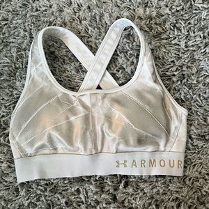 Underarmor sports bra